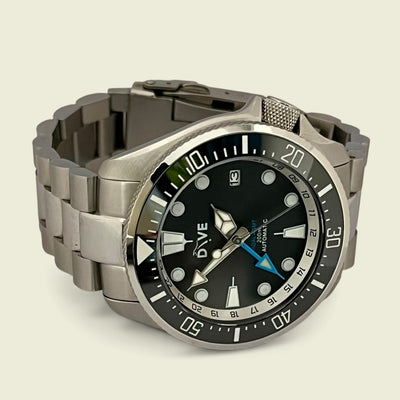HAND-BUILT GMT DIVERS WATCH  HADAL 4