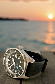 HAND-BUILT GMT DIVERS WATCH HADAL'65