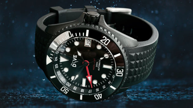 GMT DIVERS WATCH - HADAL NOIR WITH RED ACCENTS